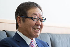 似鳥昭雄氏