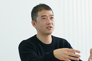 高野文隆氏