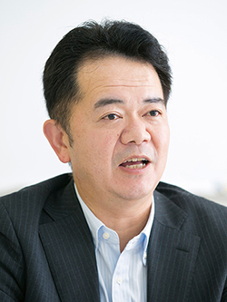 萩原史雄氏