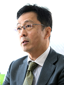 川島高之氏