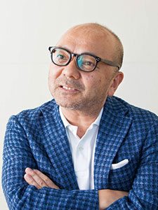 山本晃弘氏