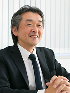 寺田泰浩氏