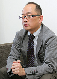 西郷泰信氏