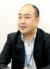 安田卓史氏