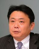 津秋慎一氏