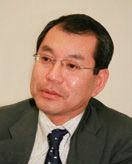  牧孝夫氏