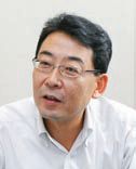 山下健一氏