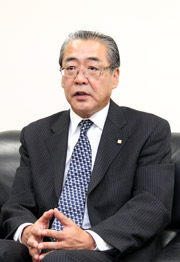 渕上巌氏