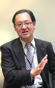 平野淳氏