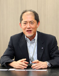 内田哲也氏