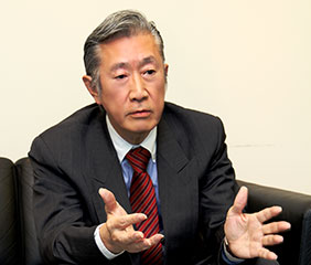 石坂敬一氏