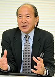 野副正行氏