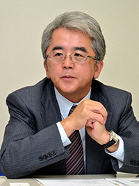 佐藤隆哉氏