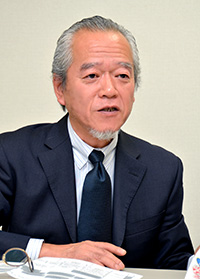 長谷川一氏