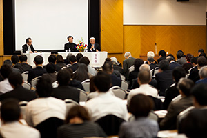 銀座街づくり会議が毎年開催するシンポジウムの様子