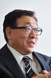 斉藤浩明氏