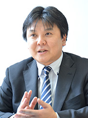 藤本雅也氏