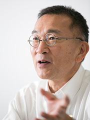 吉田　弘氏