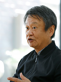 深澤直人氏