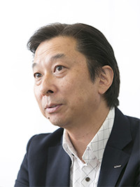 東原好克氏