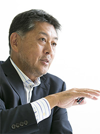 満田　寛氏