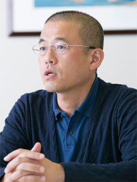 結城雅史氏