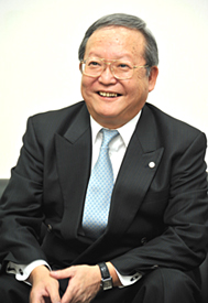 生井一郎氏