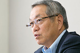 河野一郎氏